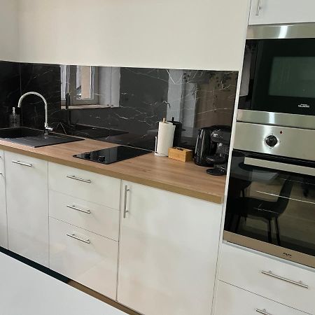 Appartement Luxe Jaune แซงต์-เอเตียน ภายนอก รูปภาพ